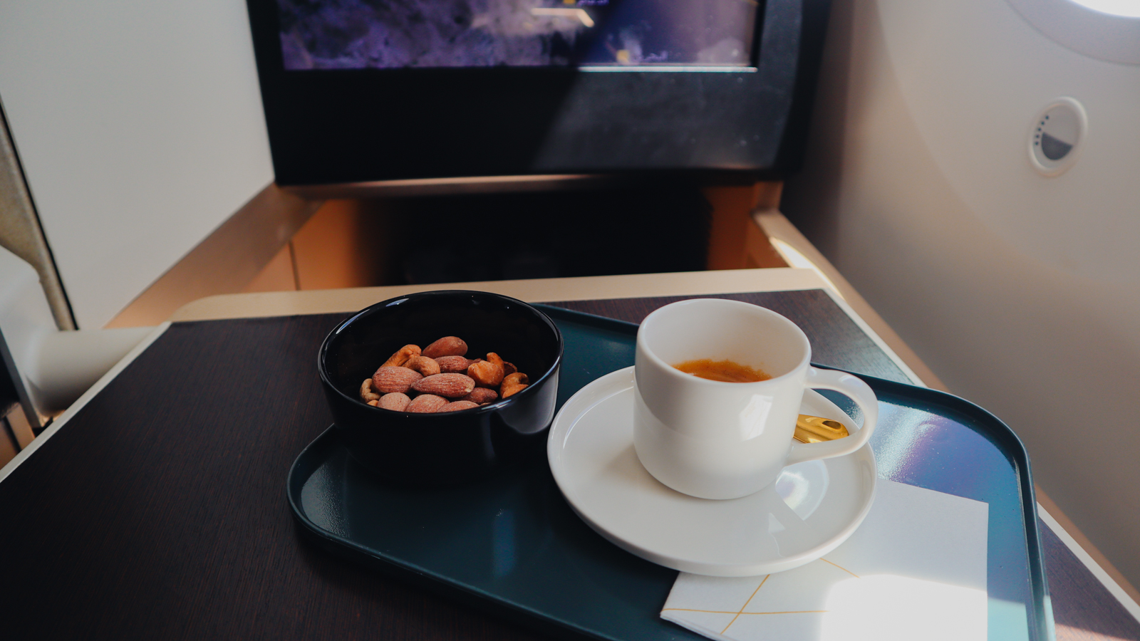 Coffee and nuts on Etihad Boeing 787 Business Class