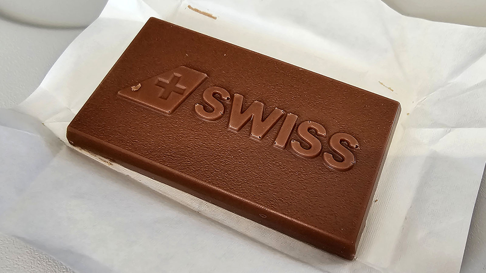 Sweet in SWISS Embraer E195 E2 Business Class
