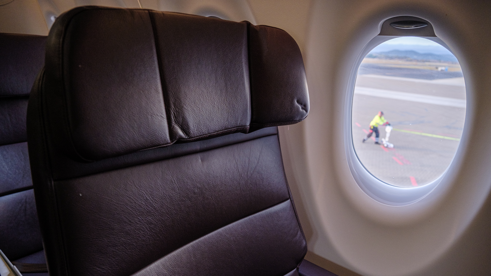 Business Class inside a Qantas Airbus A220