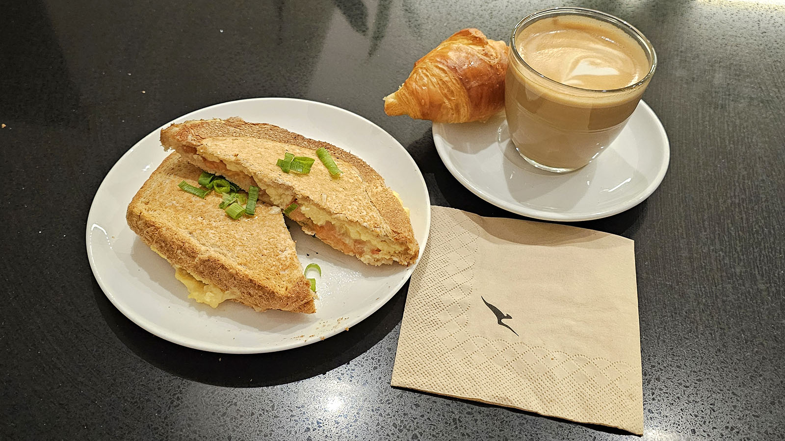 Hot food before a Qantas breakfast flight