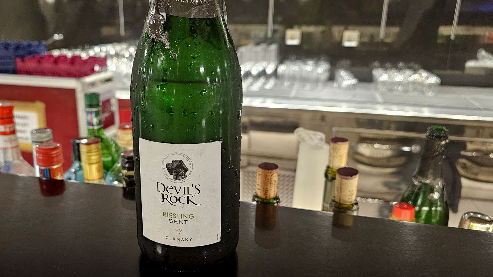 Bubbles in the Qatar Platinum Gold Lounge Doha