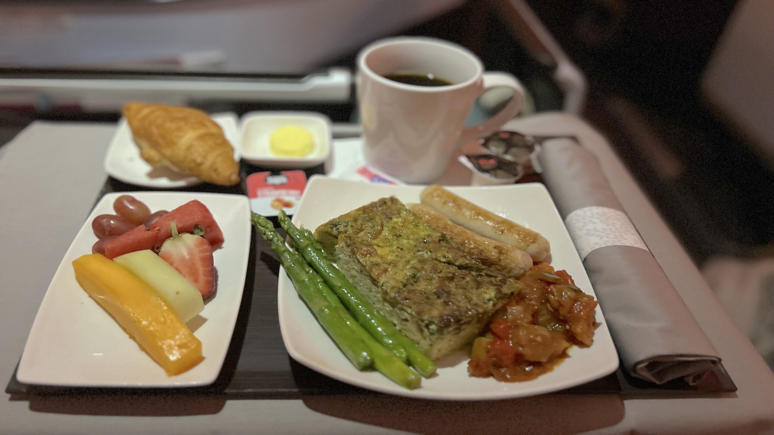 Hawaiin Airlines A330 Business Class Hot Breakfast Point Hacks by Daniel Sciberras
