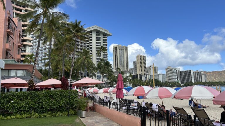 Waikiki Beach Point Hacks by Daniel Sciberras
