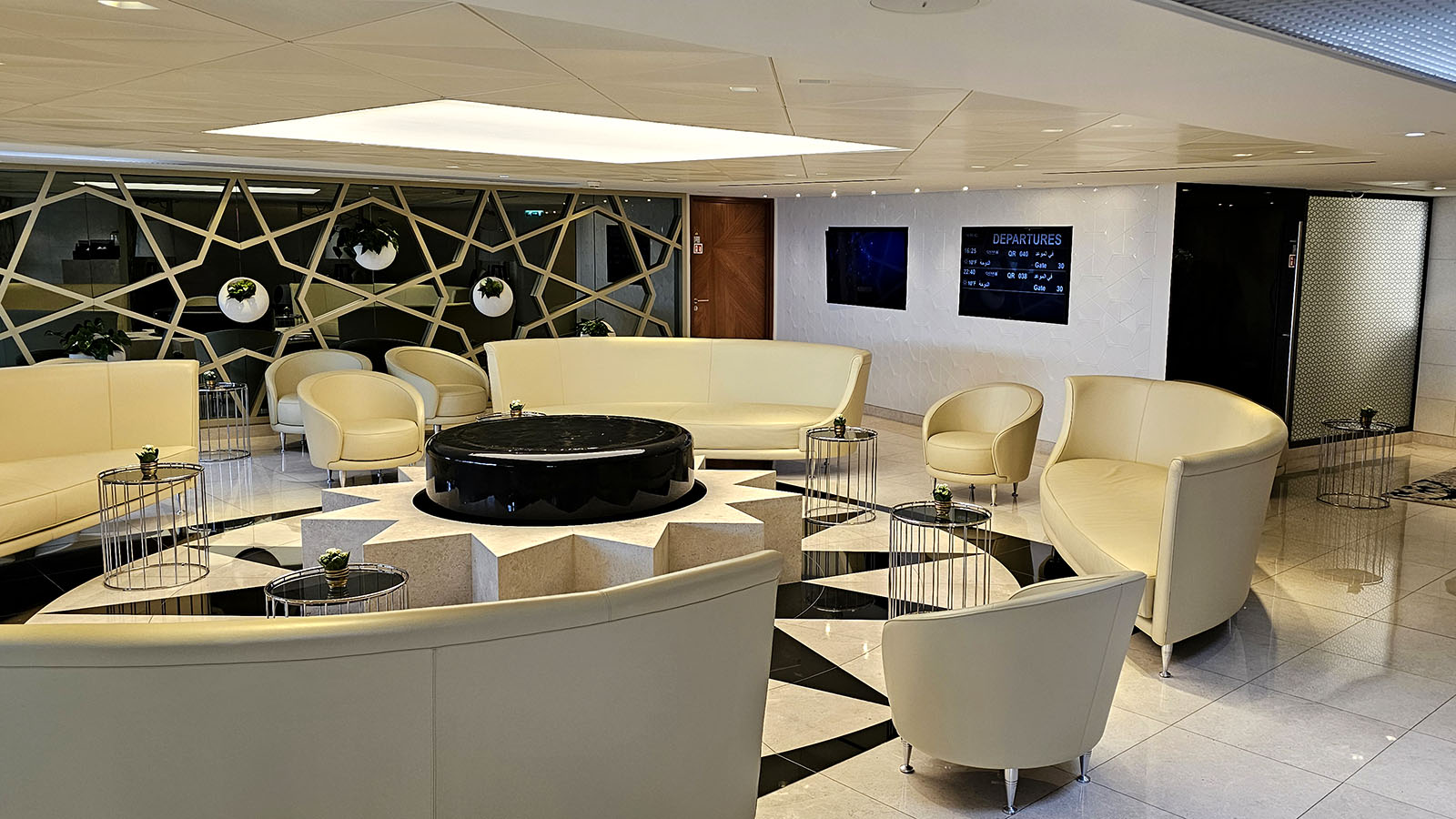 Water feature, Qatar Premium Lounge in Paris
