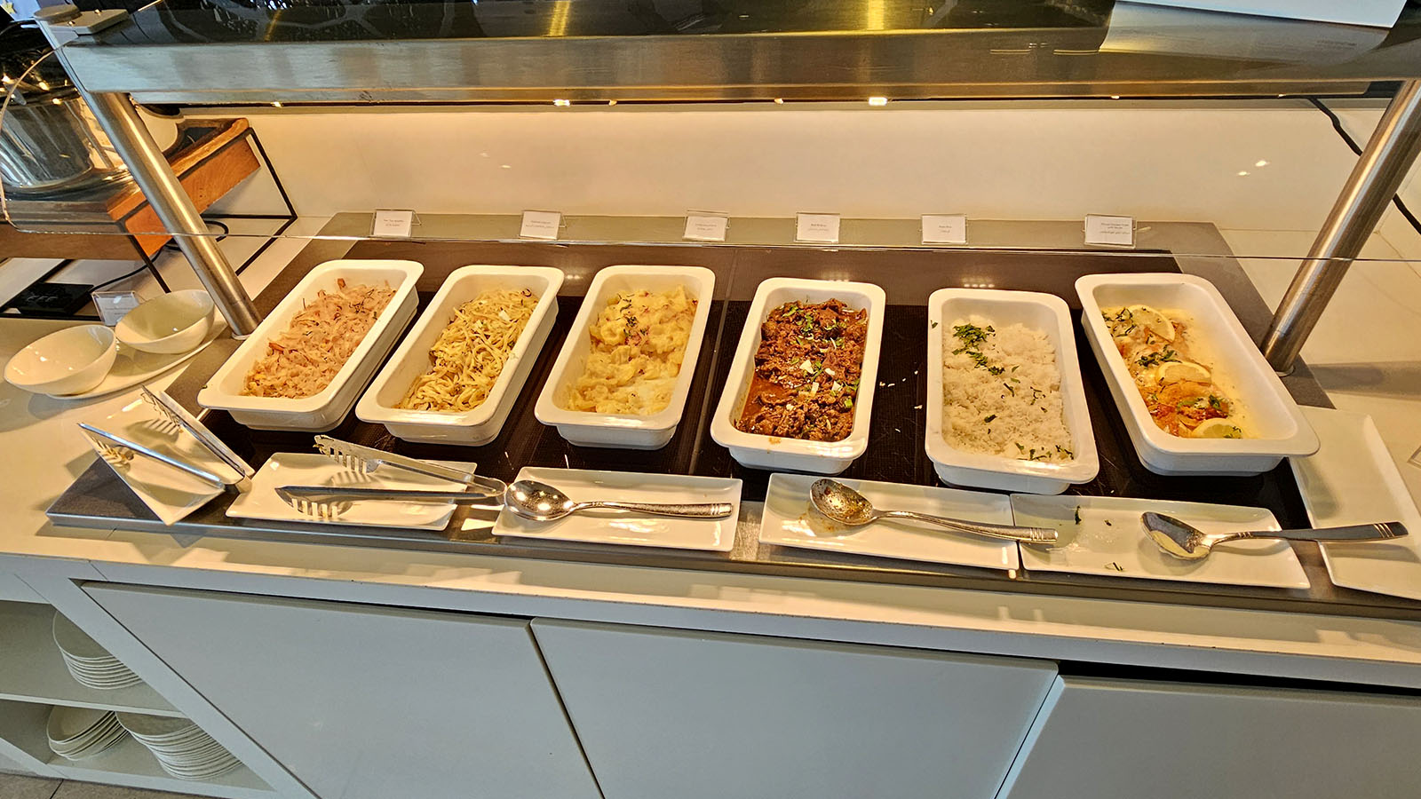 Dinner, Qatar Premium Lounge in Paris