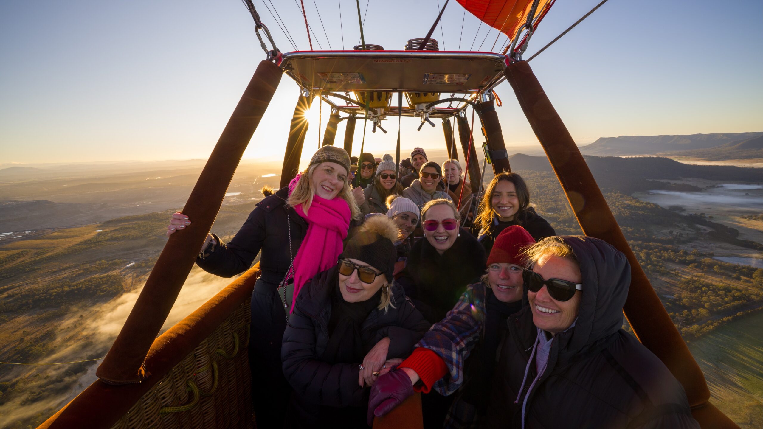 Hunter Valley Hot Air Balloon Luxury Escapes Team Point Hacks by Daniel Sciberras