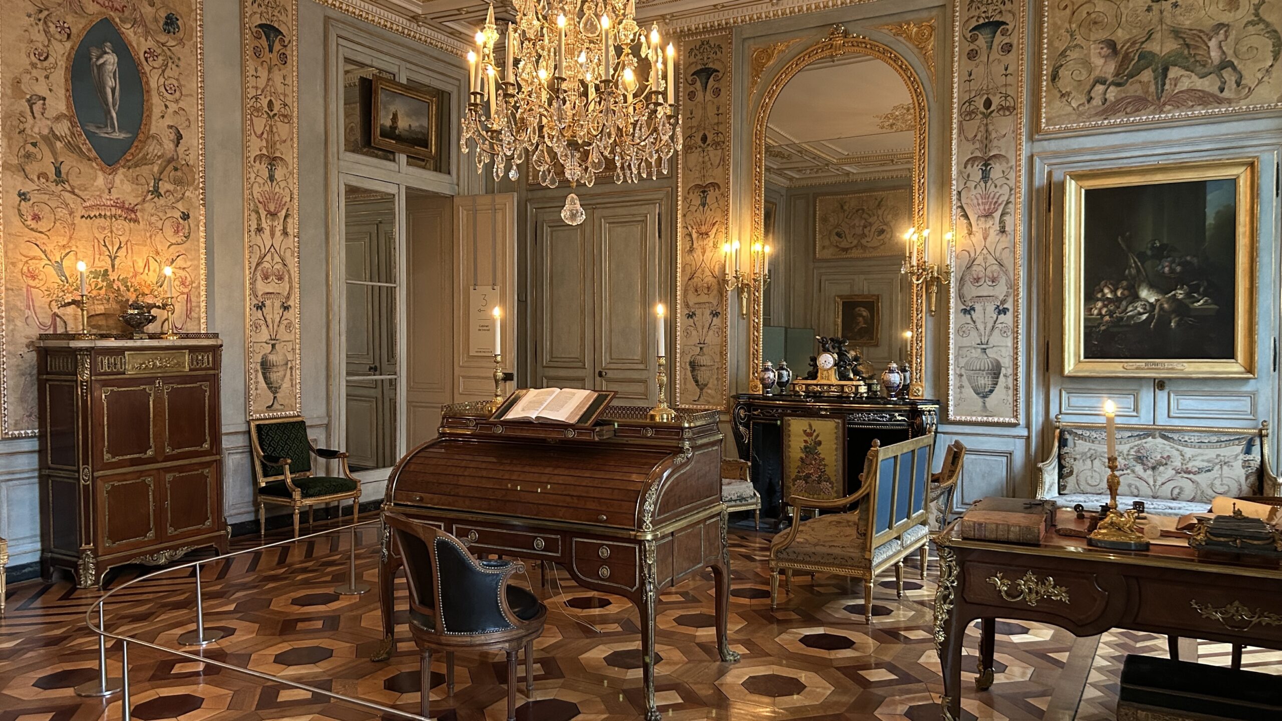 Hotel de La Marine Royal Room Point Hacks by Daniel Sciberras