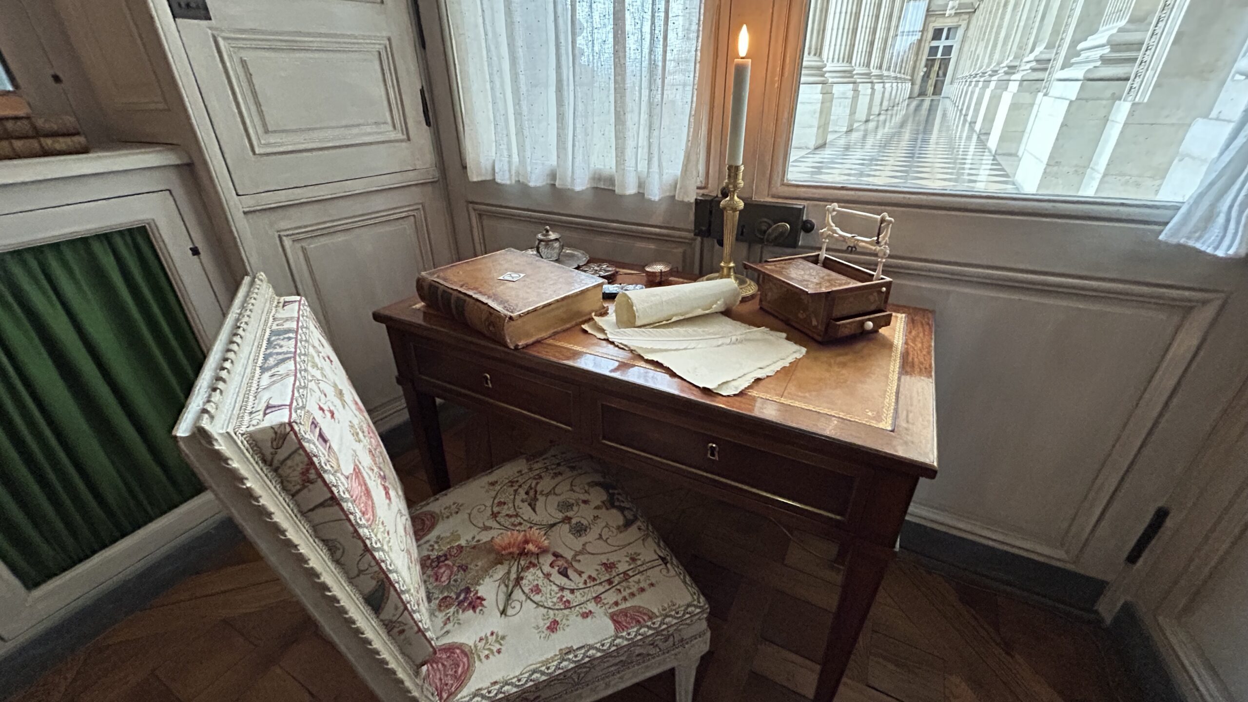 Hotel de La Marine Working Desk Point Hacks by Daniel Sciberras