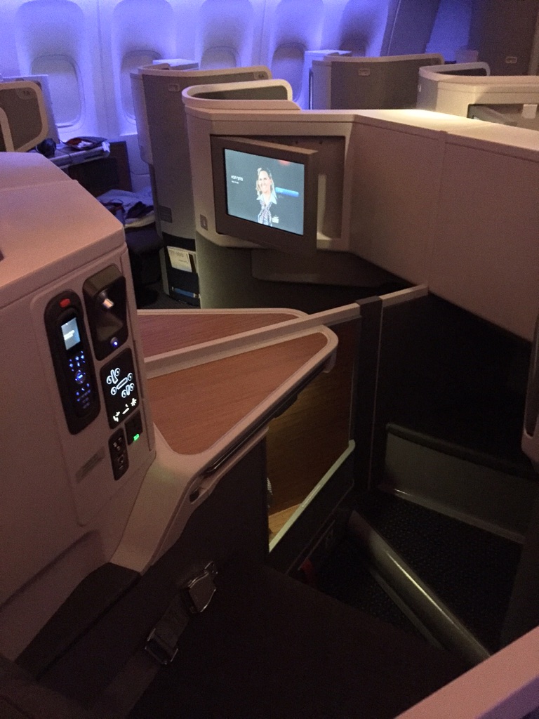 IAA-777-300ER-Business-Class-Seat-2.jpg