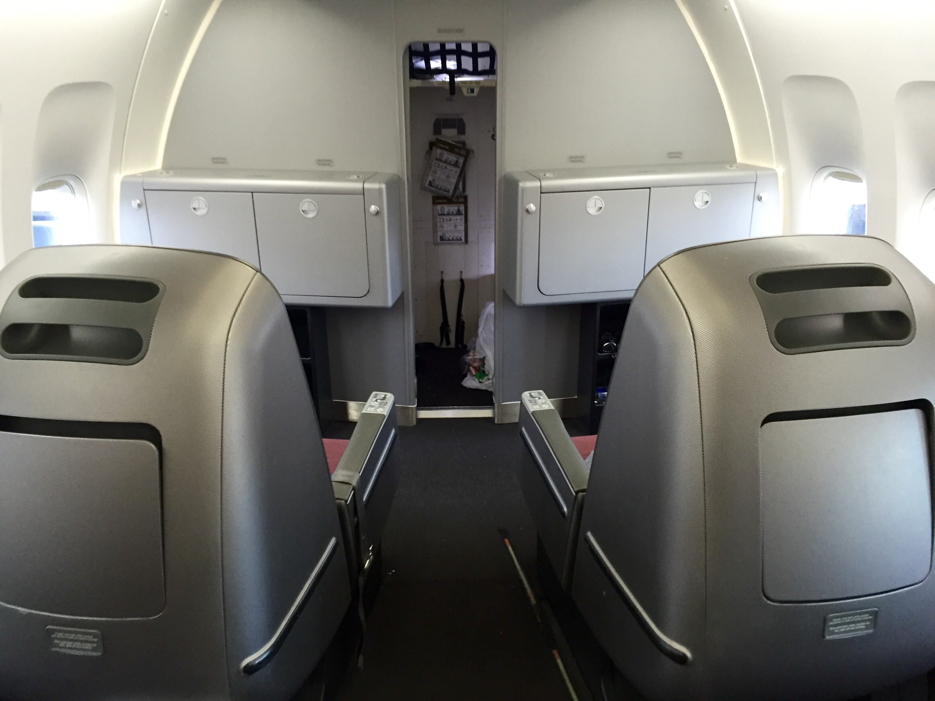 Case study - how I used my points to book 4 Qantas Business Class seats to the US | Point Hacks